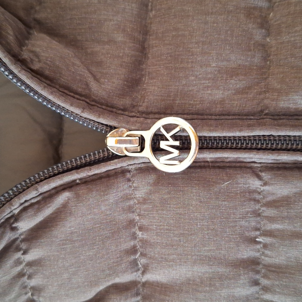 MICHAEL KORS Down Coat - Excellent Used Condition - Picture 4 of 9